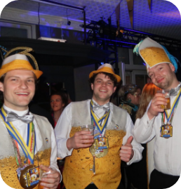 Dweilmiddag - Borrelmiddag De Smoezen - Neugoamd 'n Lesten Stuuver