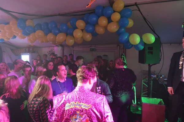 Opkomst Markies Luuk 1