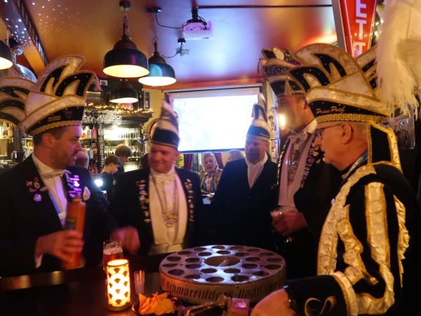 Opkomst Hènige Slepvèènt