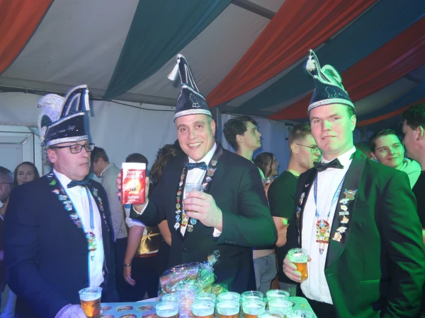 Opkomst Hènige Slepvèènt