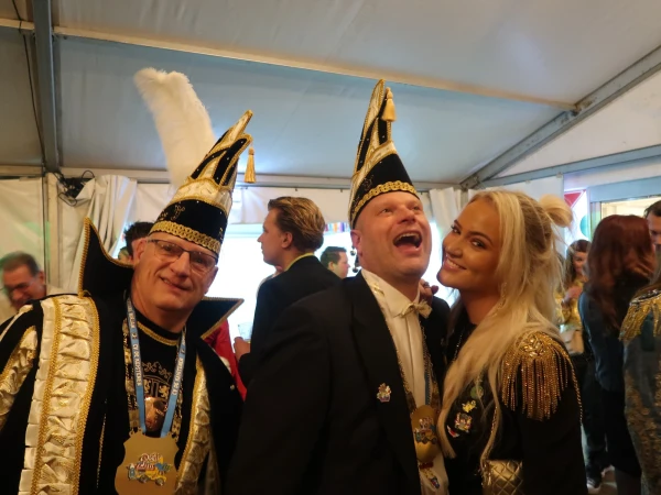 Opkomst Hènige Slepvèènt