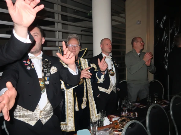 Gala De Hènige Slepvèènt en de Köttelpeer’n