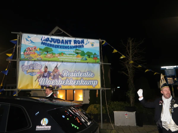 Aanbieden bord Moerbekkenkamp