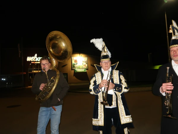 Aanbieden bord Moerbekkenkamp