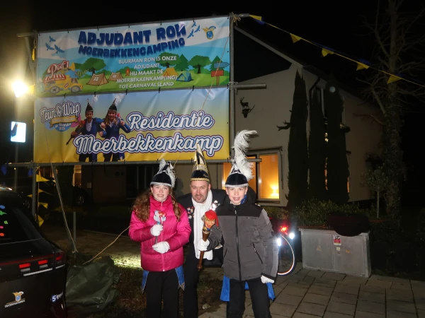 Aanbieden bord Moerbekkenkamp