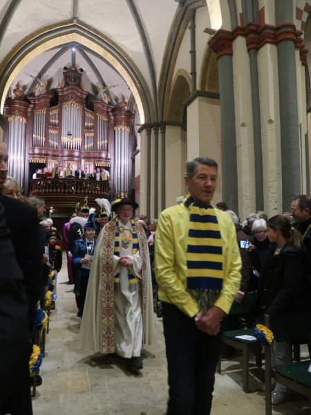 Carnavalsmis en Kadolsteravond bij de Wal