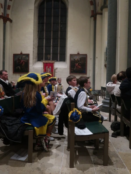 Carnavalsmis en Kadolsteravond bij de Wal