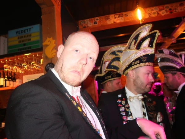 Carnavalsmis en Kadolsteravond bij de Wal