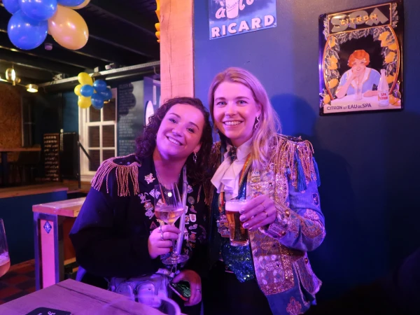 Carnavalsmis en Kadolsteravond bij de Wal