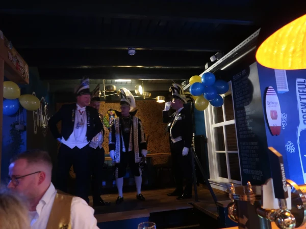 Carnavalsmis en Kadolsteravond bij de Wal