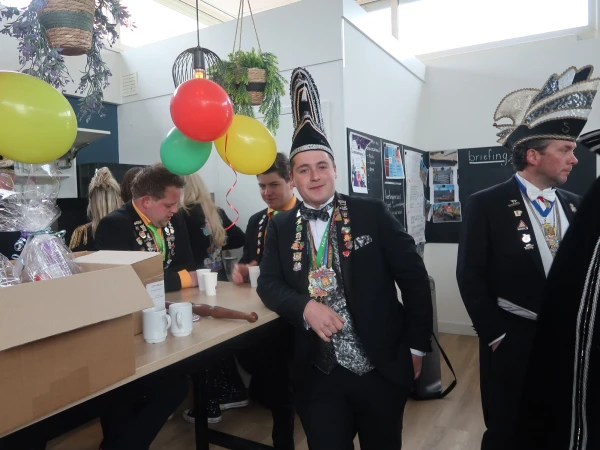 Schoolcarnaval en optocht Agelo