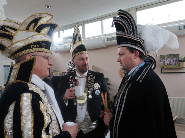 Schoolcarnaval en optocht Agelo