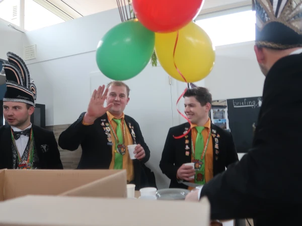 Schoolcarnaval en optocht Agelo