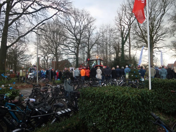 Schoolcarnaval en optocht Agelo