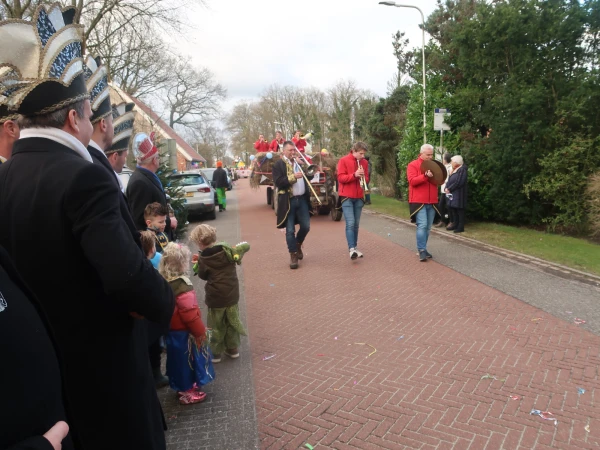 Schoolcarnaval en optocht Agelo