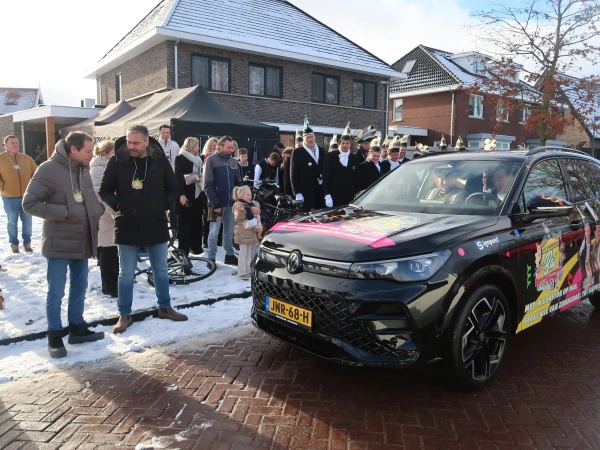 Aanbieden hofauto en receptie Stadsprins