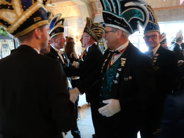 Aanbieden hofauto en receptie Stadsprins