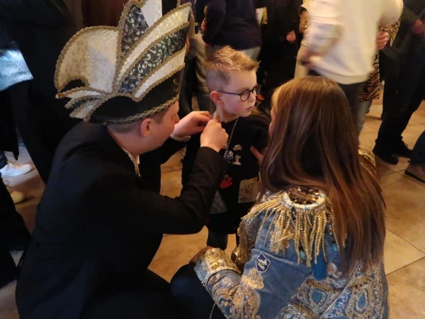 Aanbieden hofauto en receptie Stadsprins