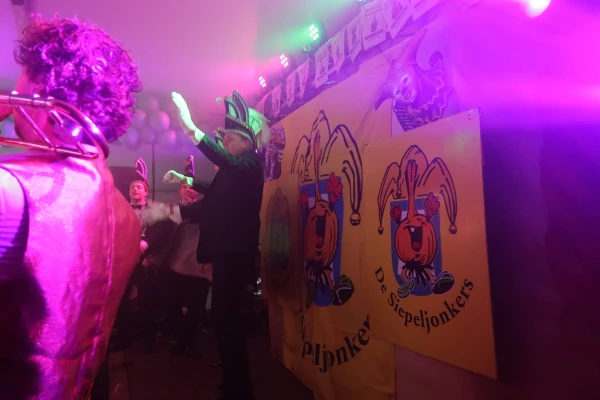 Opkomst 28e Markies Siepeljonkers