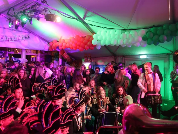 Opkomst 28e Markies Siepeljonkers