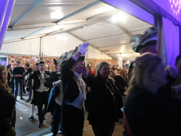 Opkomst Hènige Slepvèènt