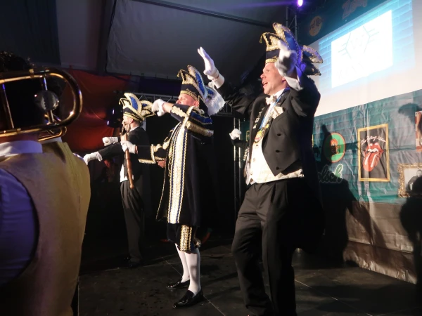 Opkomst Hènige Slepvèènt