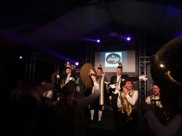 Opkomst Hènige Slepvèènt