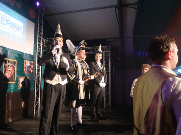 Opkomst Hènige Slepvèènt