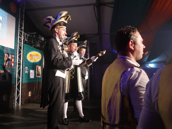 Opkomst Hènige Slepvèènt