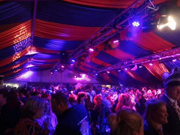 Opkomst Hènige Slepvèènt