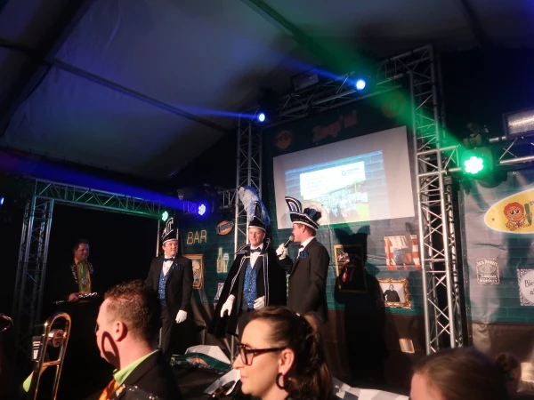 Opkomst Hènige Slepvèènt