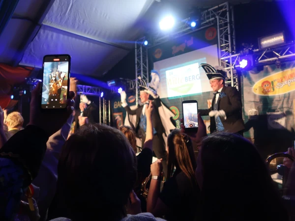 Opkomst Hènige Slepvèènt