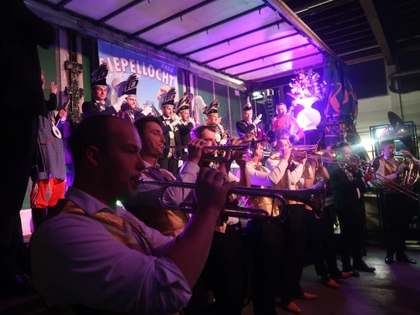 Aanbieden 61e oetgawe Siepellocht