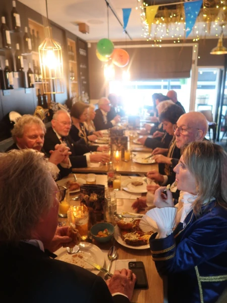 Brunch oud Prinsen, Borrelmiddag Smoezen & Neugoamd