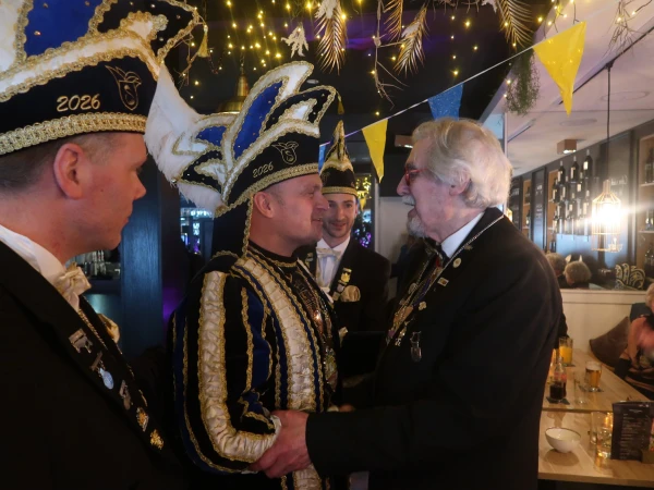 Brunch oud Prinsen, Borrelmiddag Smoezen & Neugoamd