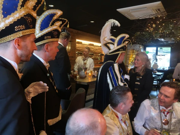 Brunch oud Prinsen, Borrelmiddag Smoezen & Neugoamd