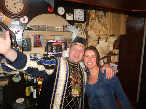 Brunch oud Prinsen, Borrelmiddag Smoezen & Neugoamd