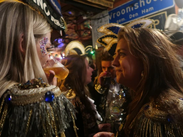 Brunch oud Prinsen, Borrelmiddag Smoezen & Neugoamd