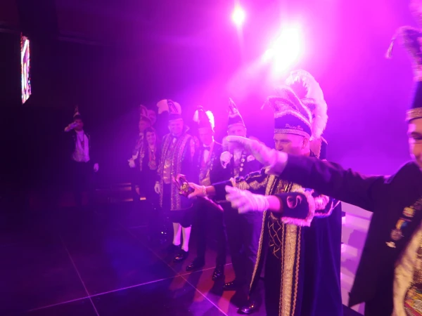 Brunch oud Prinsen, Borrelmiddag Smoezen & Neugoamd