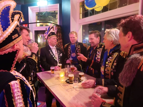 Carnavalsmis & bezoek Kadolstermennekes