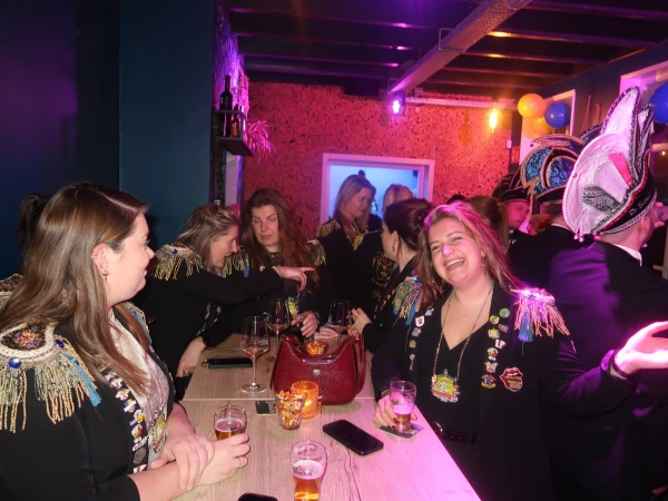 Carnavalsmis & bezoek Kadolstermennekes