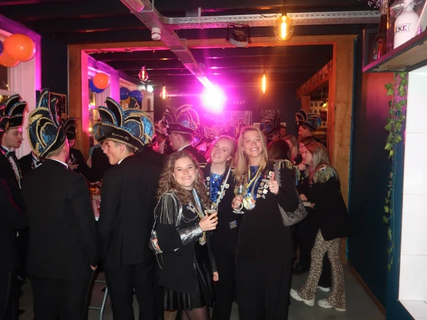 Carnavalsmis & bezoek Kadolstermennekes