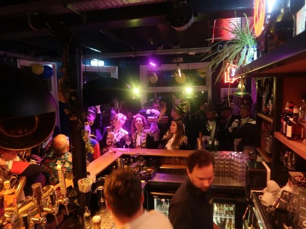 Carnavalsmis & bezoek Kadolstermennekes