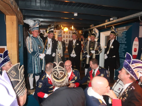 Carnavalsmis & bezoek Kadolstermennekes