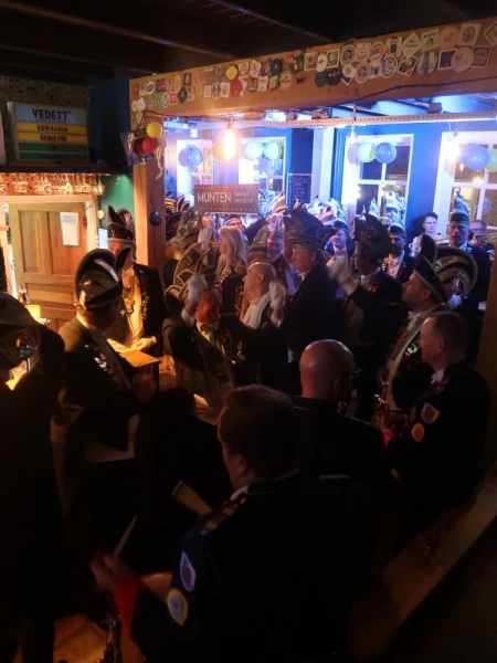 Carnavalsmis & bezoek Kadolstermennekes