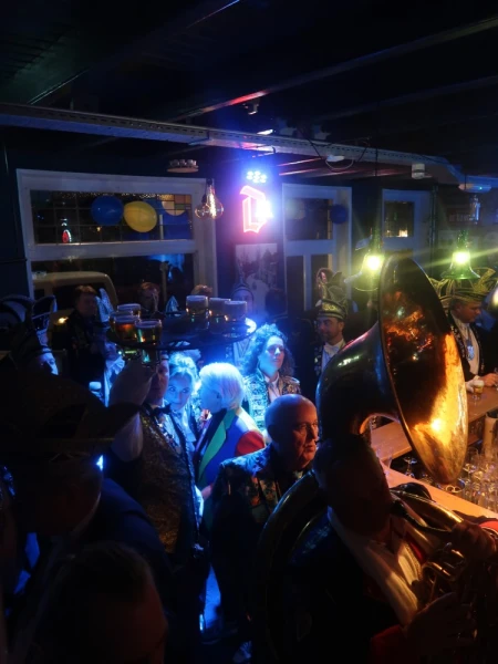 Carnavalsmis & bezoek Kadolstermennekes