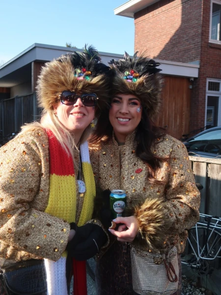 Fruhshoppen Agelo & optocht Oldenzaal