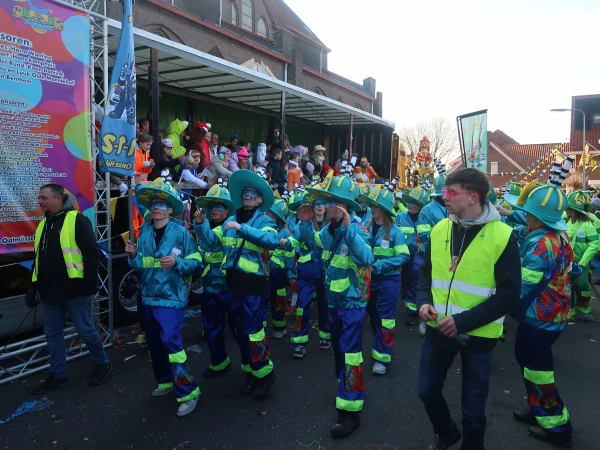 Fruhshoppen Agelo & optocht Oldenzaal