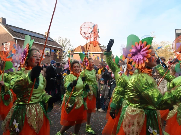 Fruhshoppen Agelo & optocht Oldenzaal