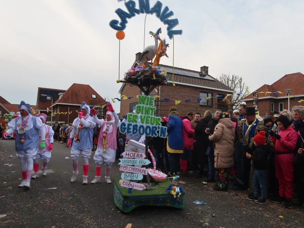 Fruhshoppen Agelo & optocht Oldenzaal